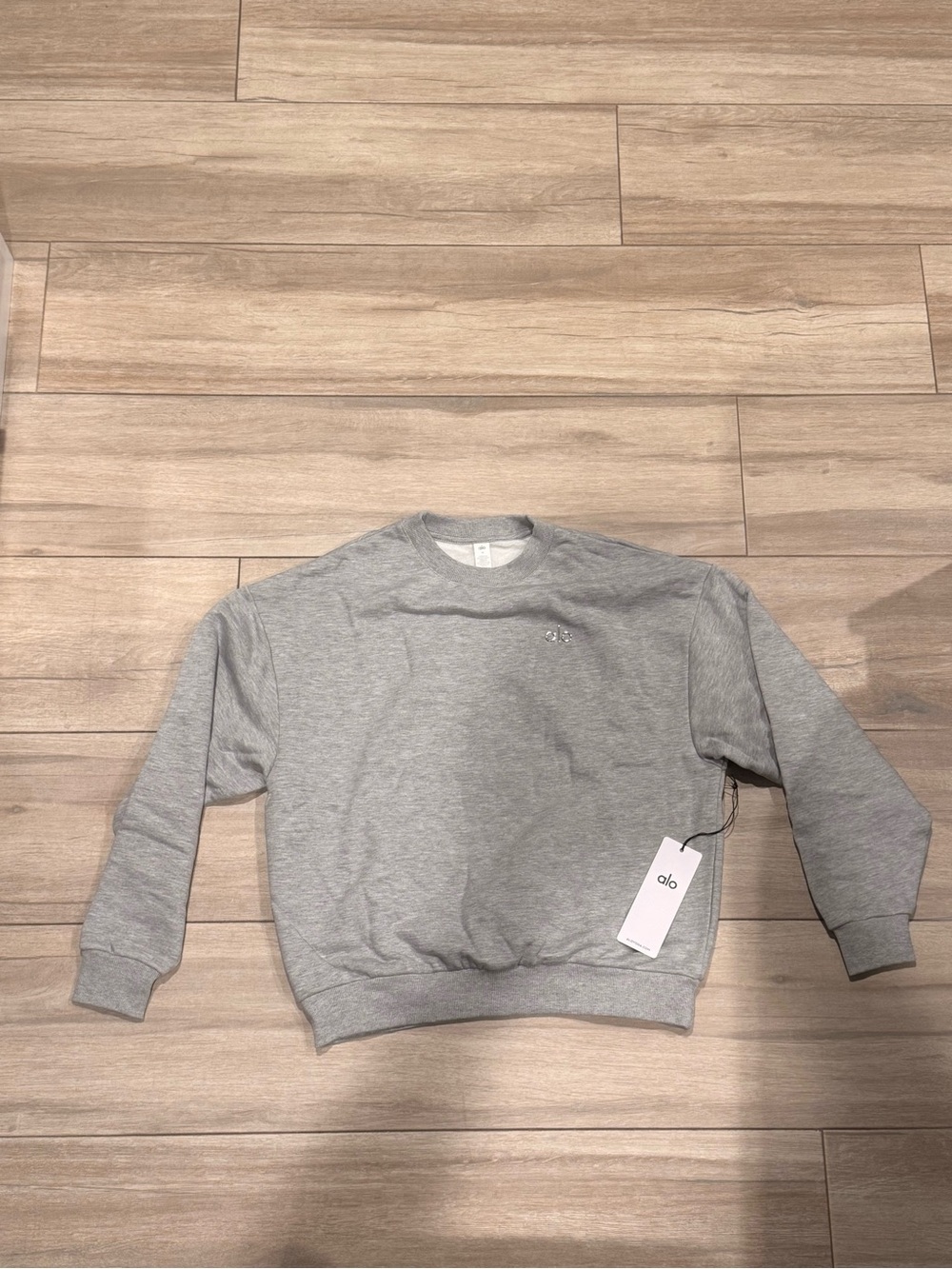 ALO Yoga Men's Light Gray Crewneck Sweatshirt